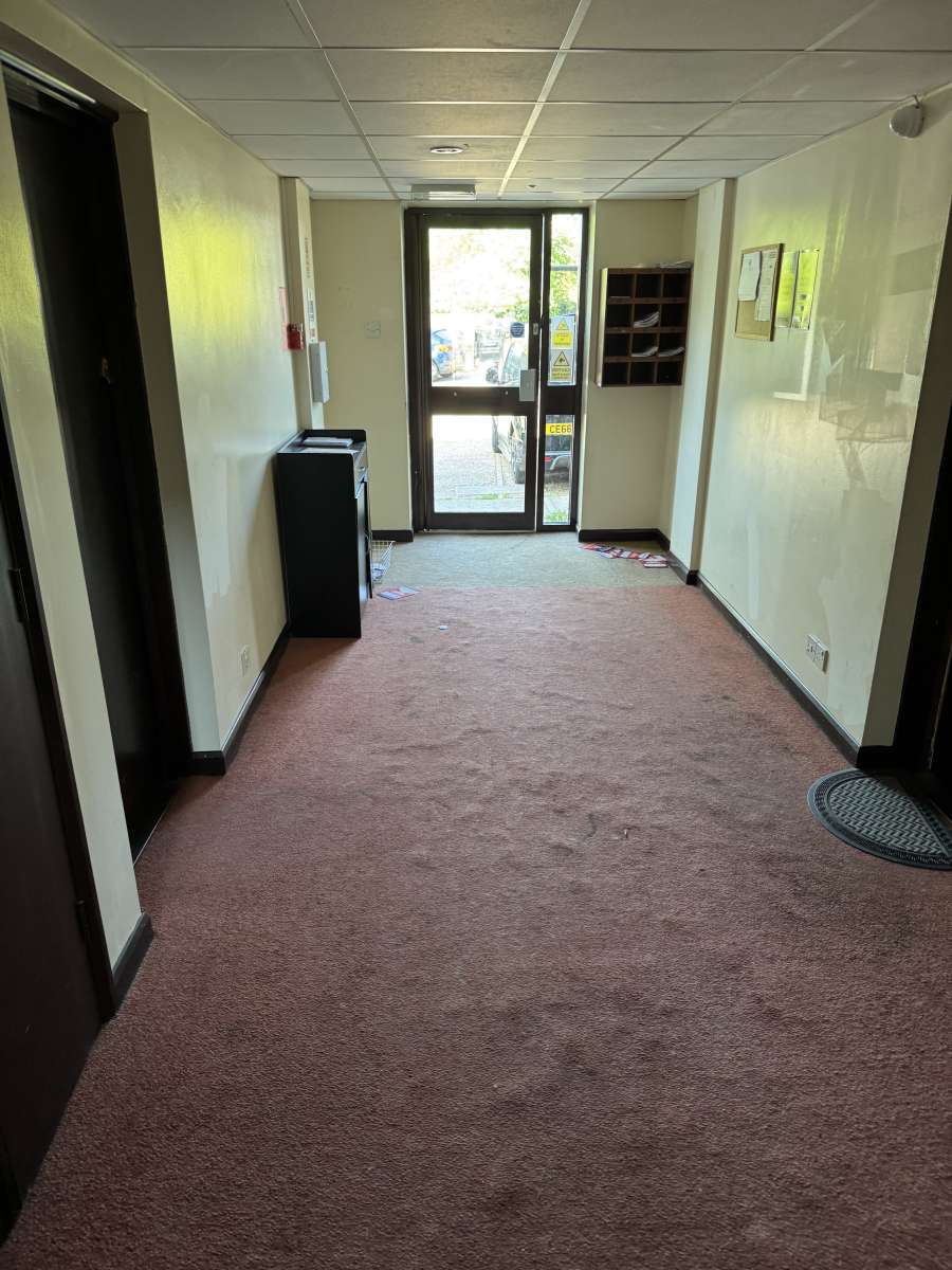 Investment in Slough - photo 3