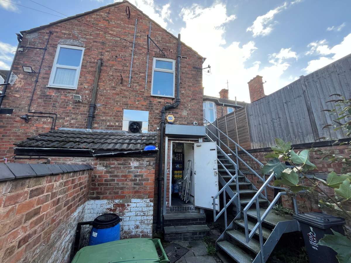 Investment in Leicester - photo 3