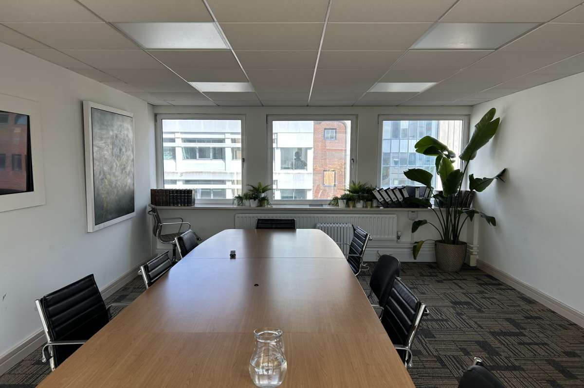 Investment in Belfast - photo 3