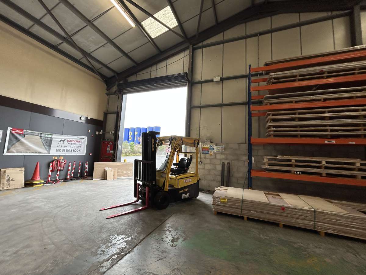 Industrial Unit in Redruth - photo 3