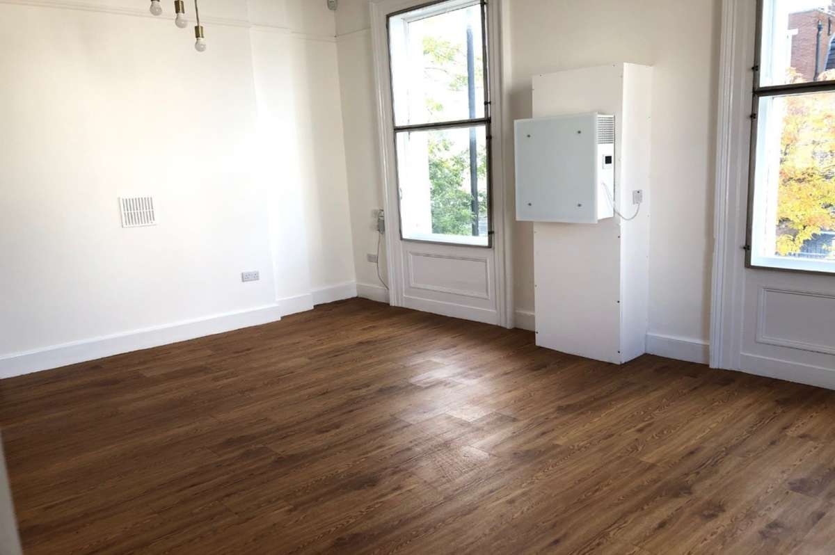 Investment in Belfast - photo 4