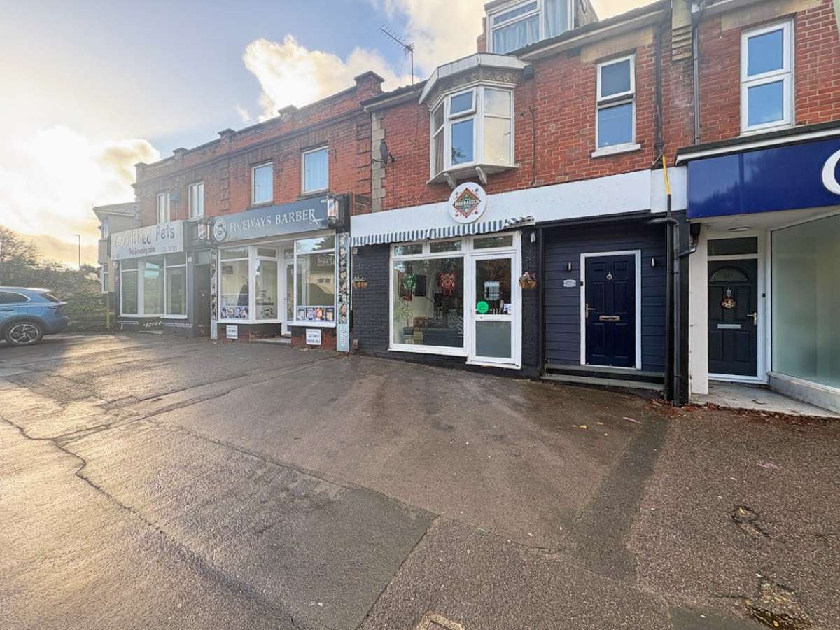 Investment in Bournemouth - photo 3