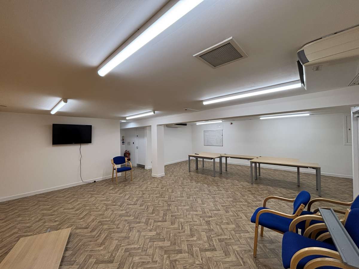 Investment in Aberdeen - photo 4