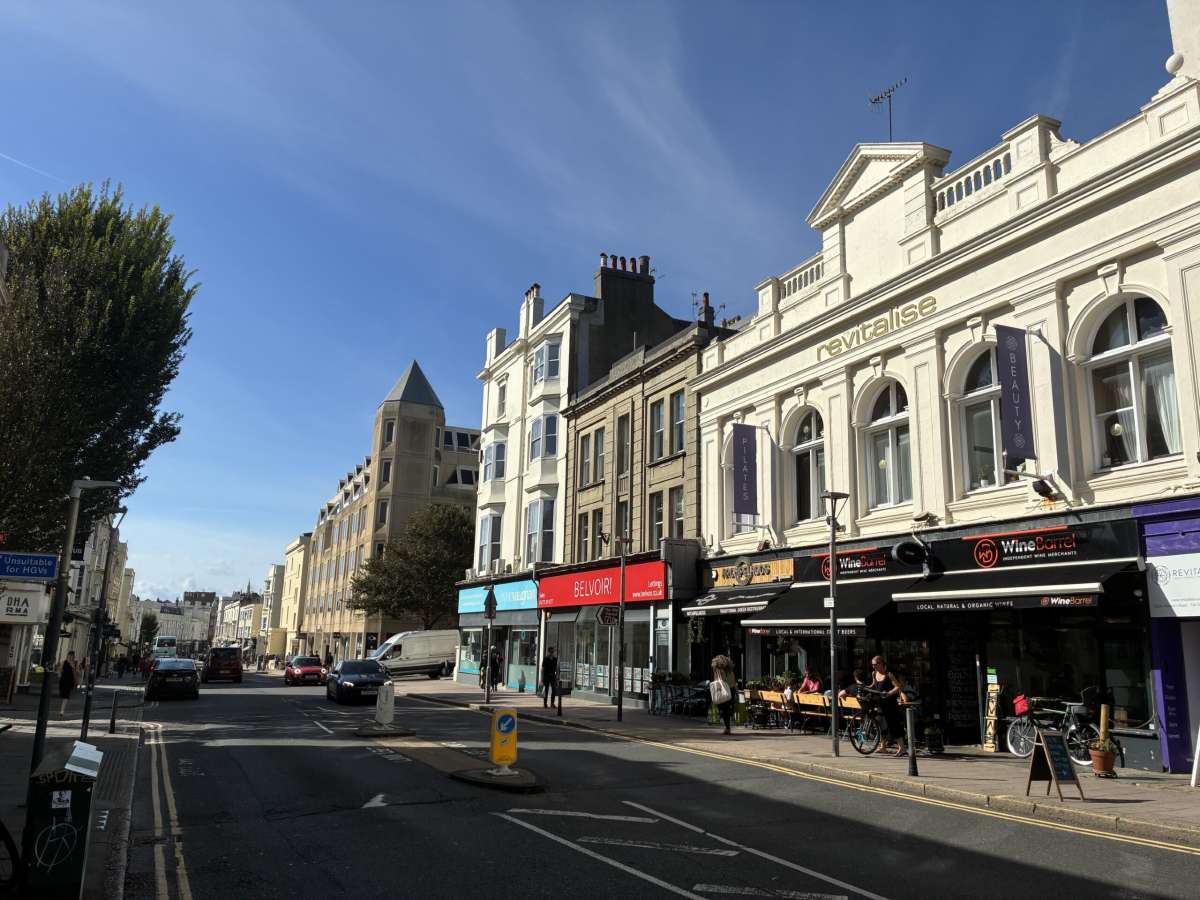 Investment in Hove - photo 3