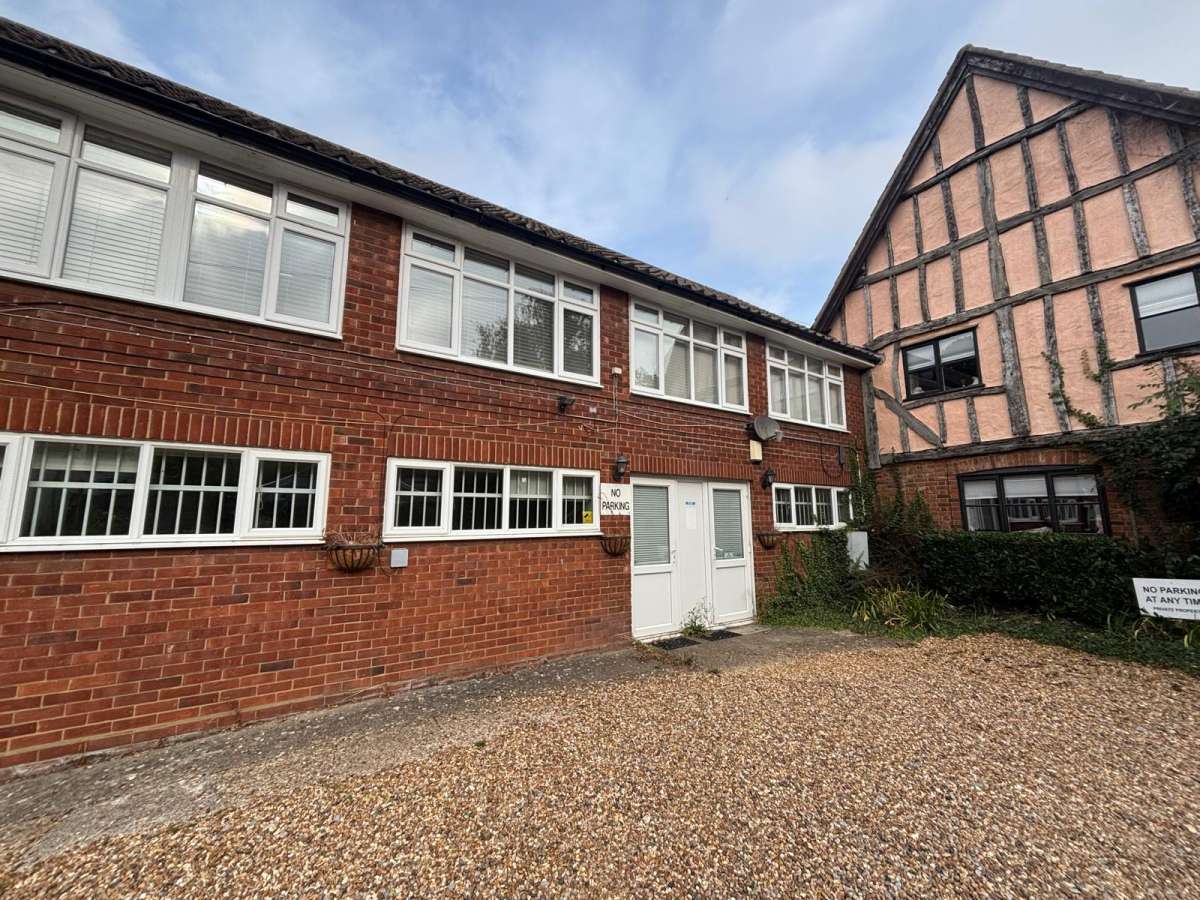 Investment in Baldock - photo 4