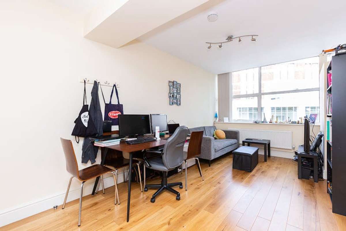 Investment in London - photo 4