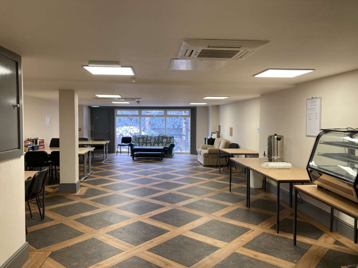 Retail/Shop in Sheffield - photo 2