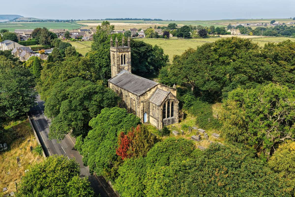 Land in Huddersfield - photo 2