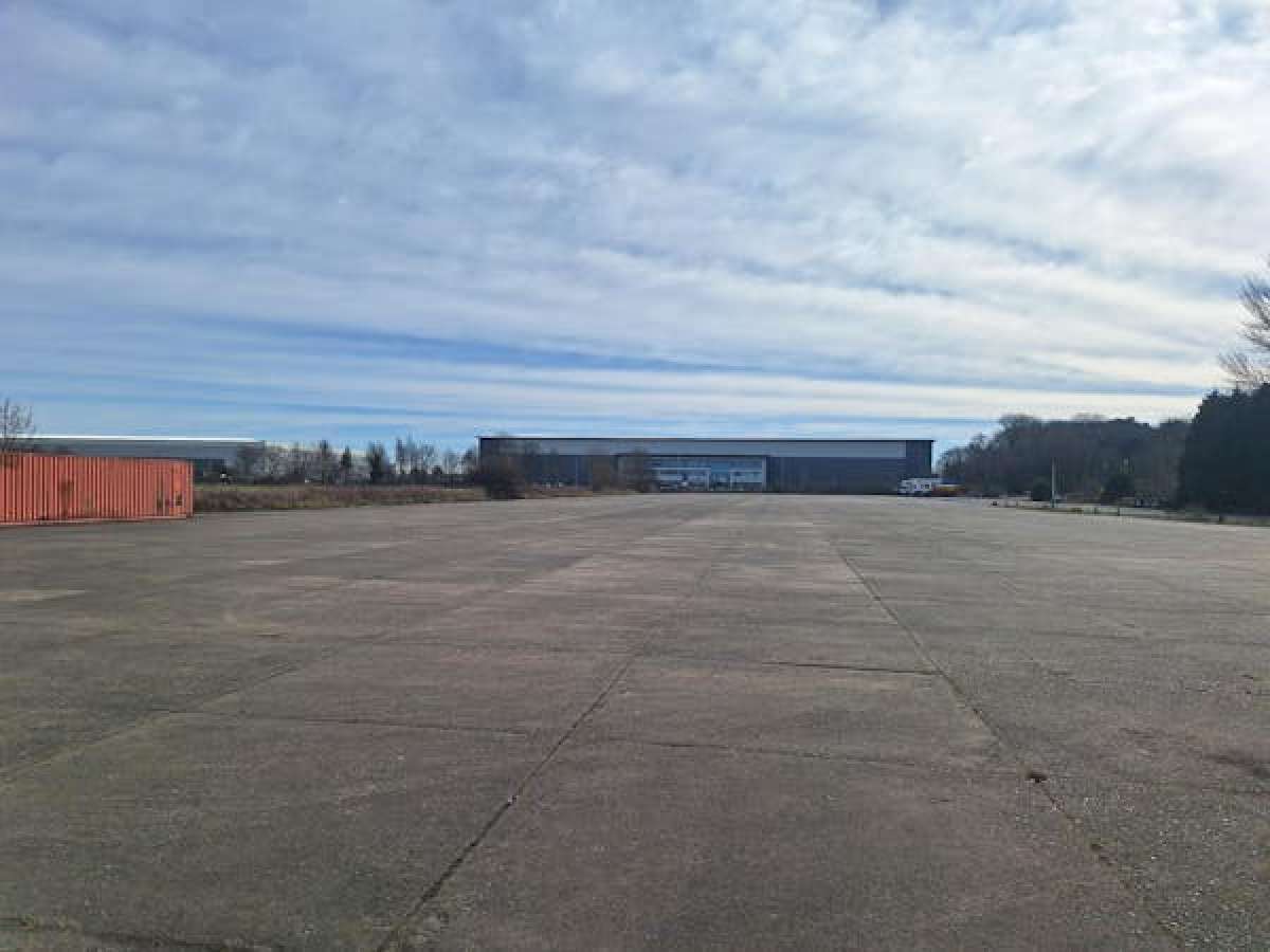 Land in Ellesmere Port - photo 4