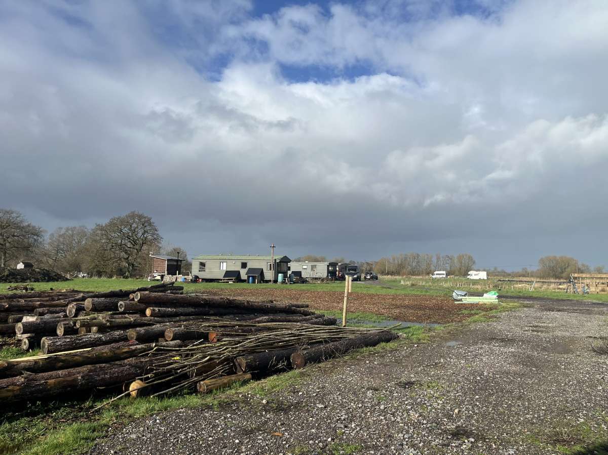 Land in Glastonbury - photo 3