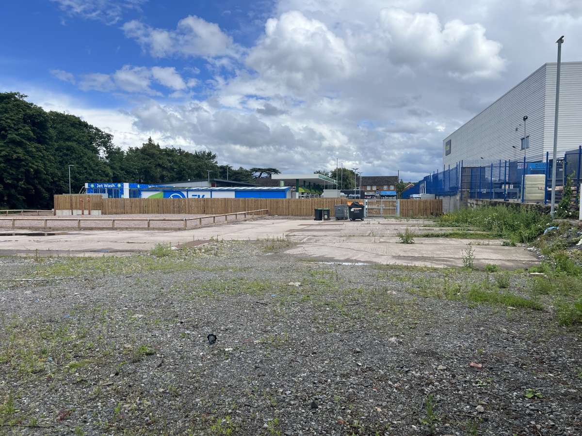 Land in Wolverhampton - photo 3