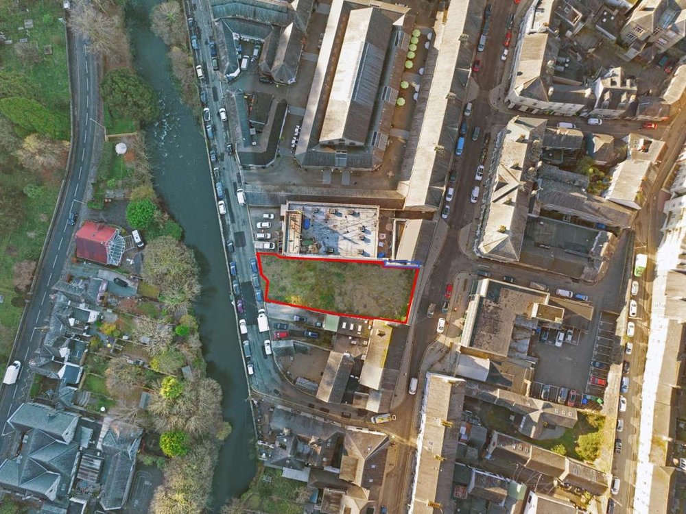Land in Tavistock