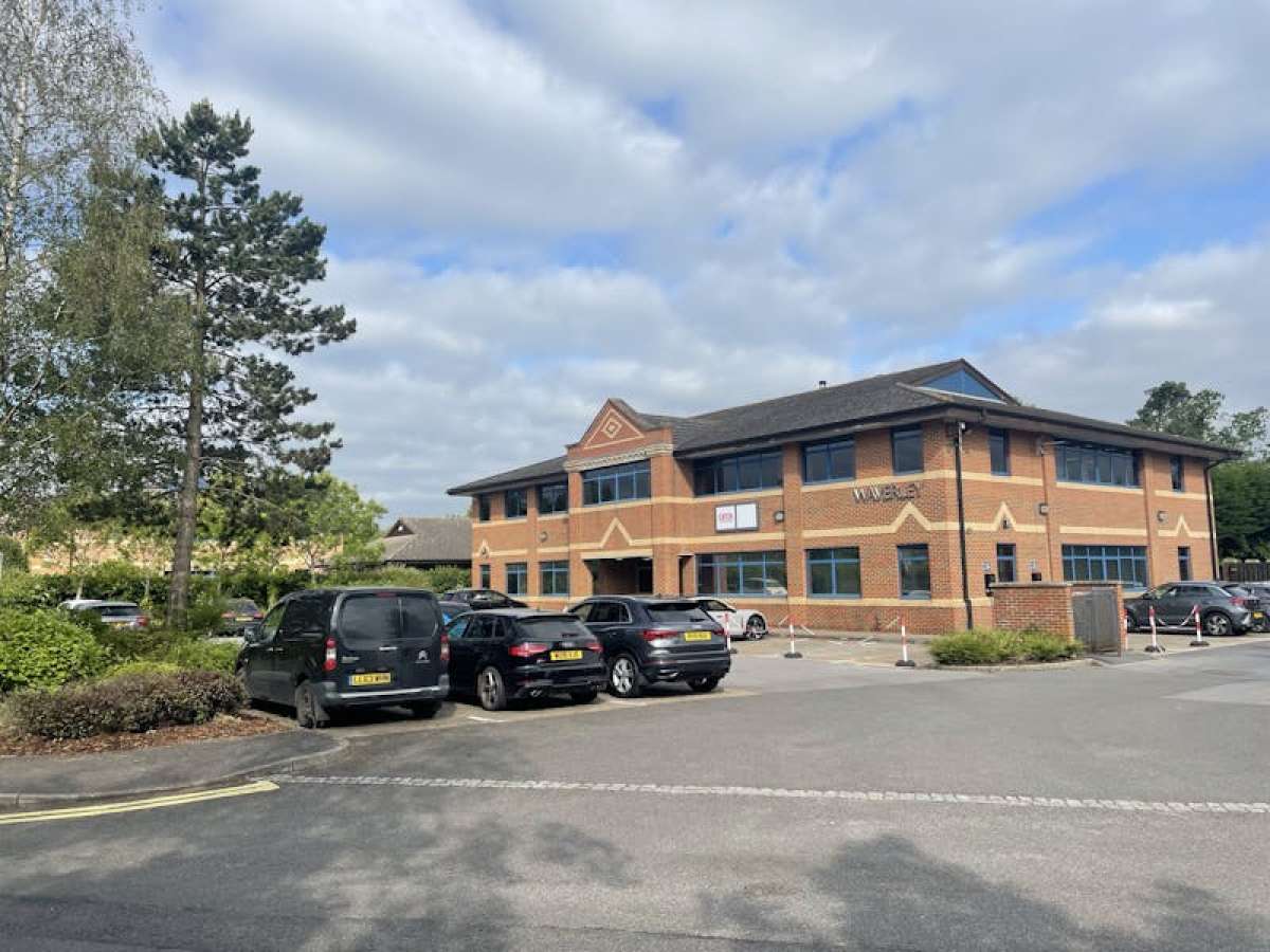 Office in Farnham - photo 4