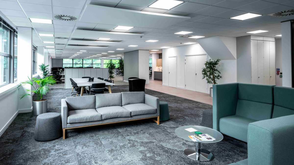 Office in Winchester - photo 3