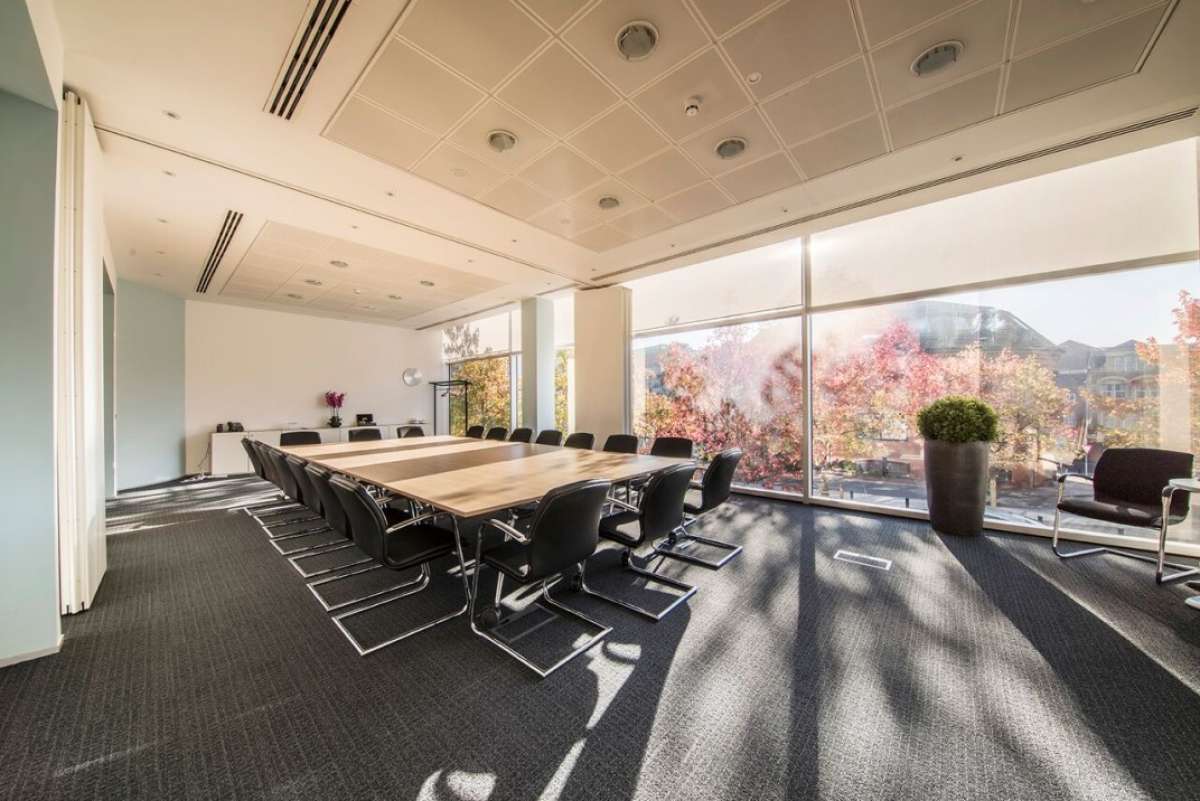 Office in Reading - photo 2