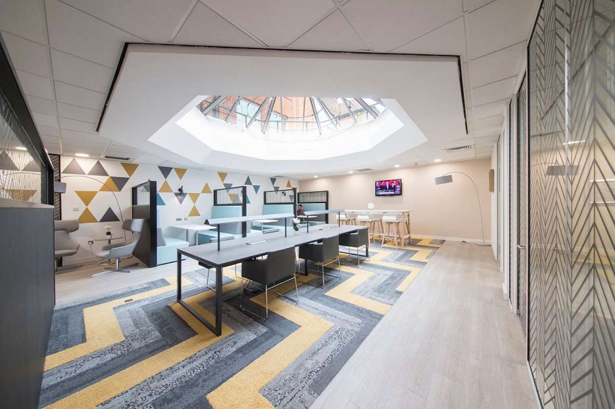 Office in Windsor - photo 3