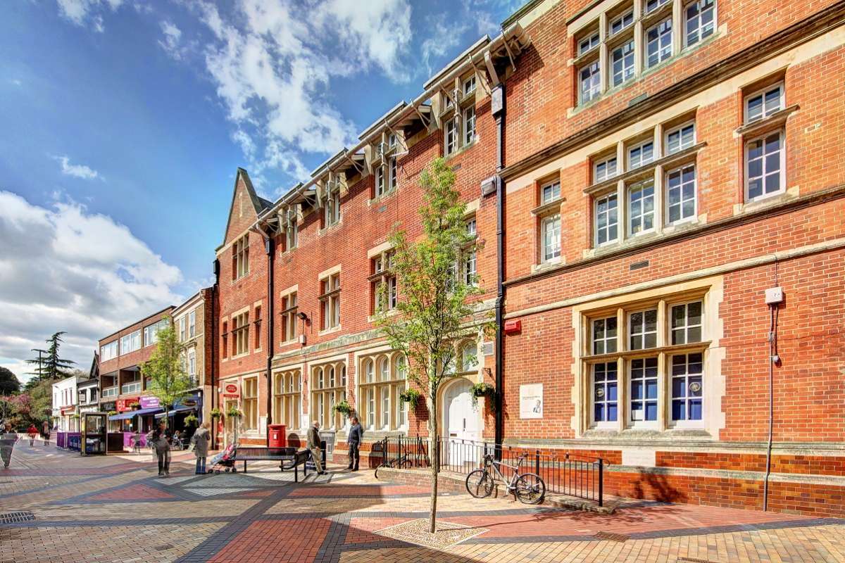 Office in Maidenhead - photo 2