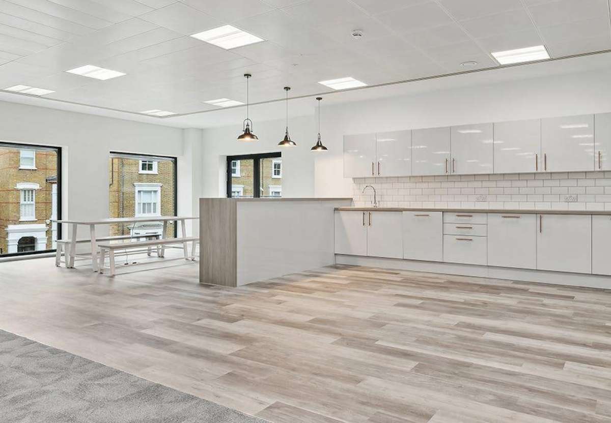 Office in London - photo 3