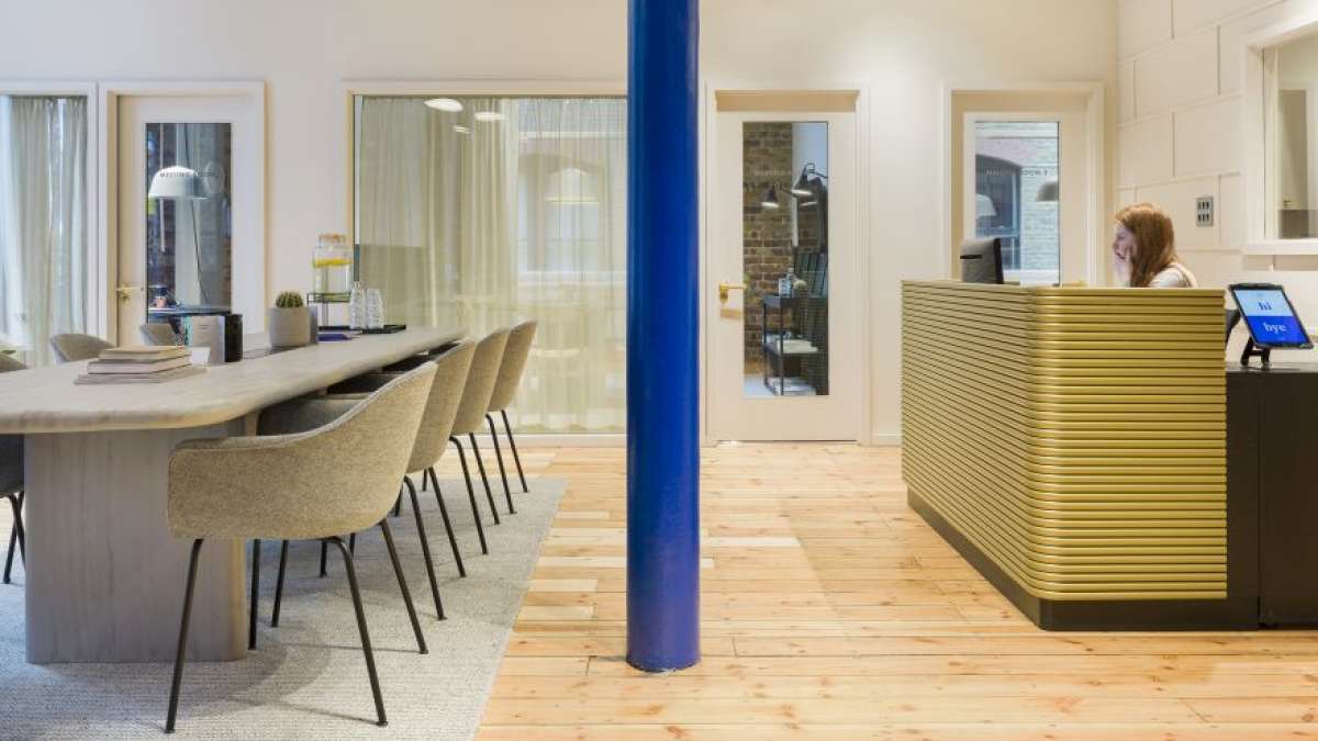 Office in London - photo 3