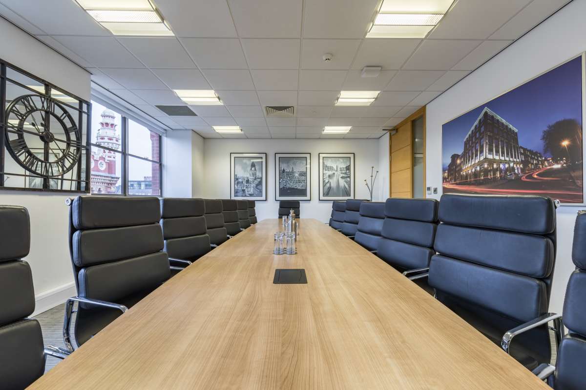 Office in Leeds - photo 2
