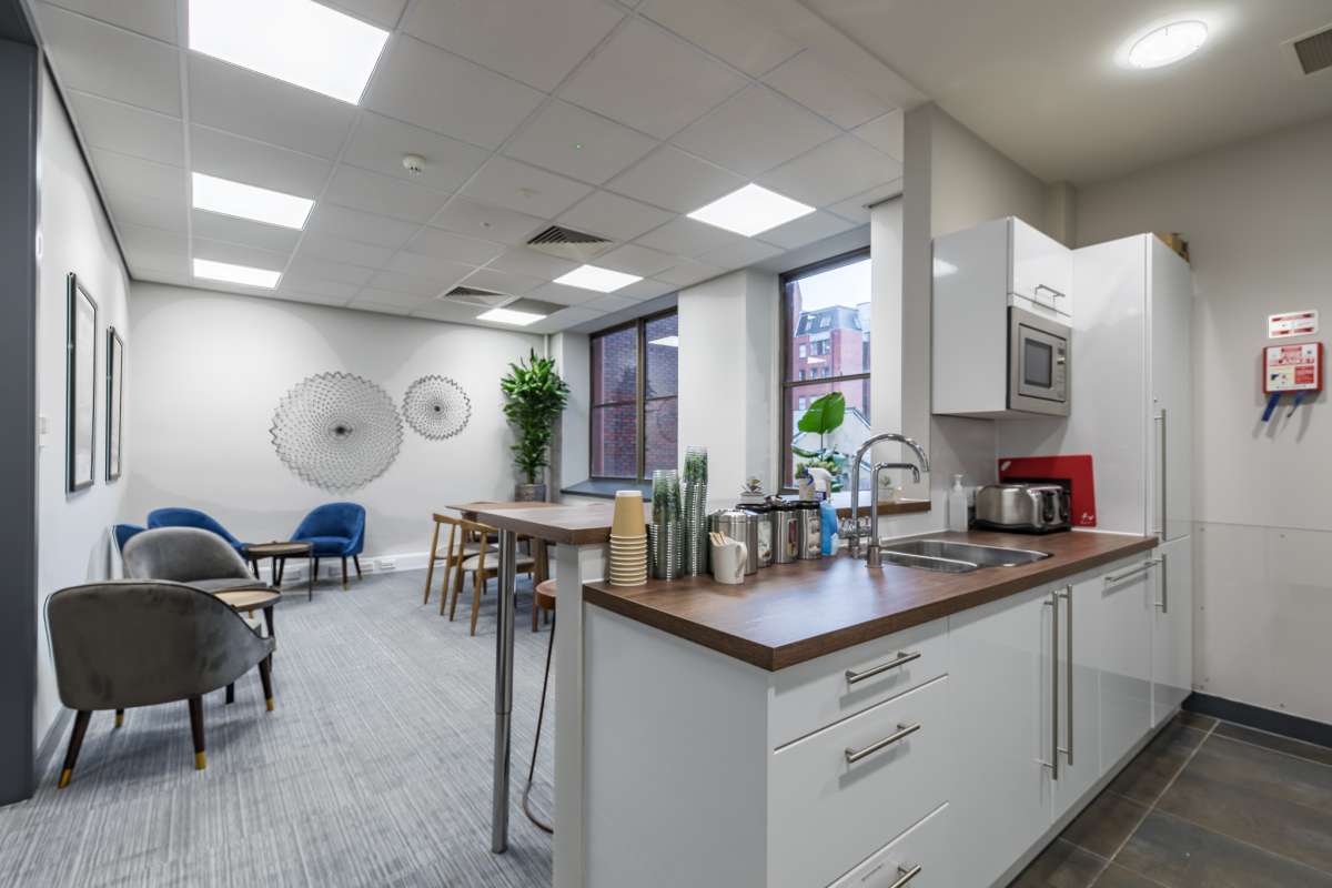 Office in Leeds - photo 3