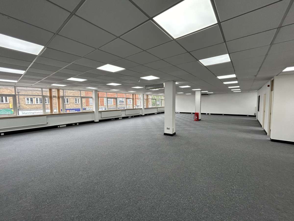 Office in Wakefield - photo 2