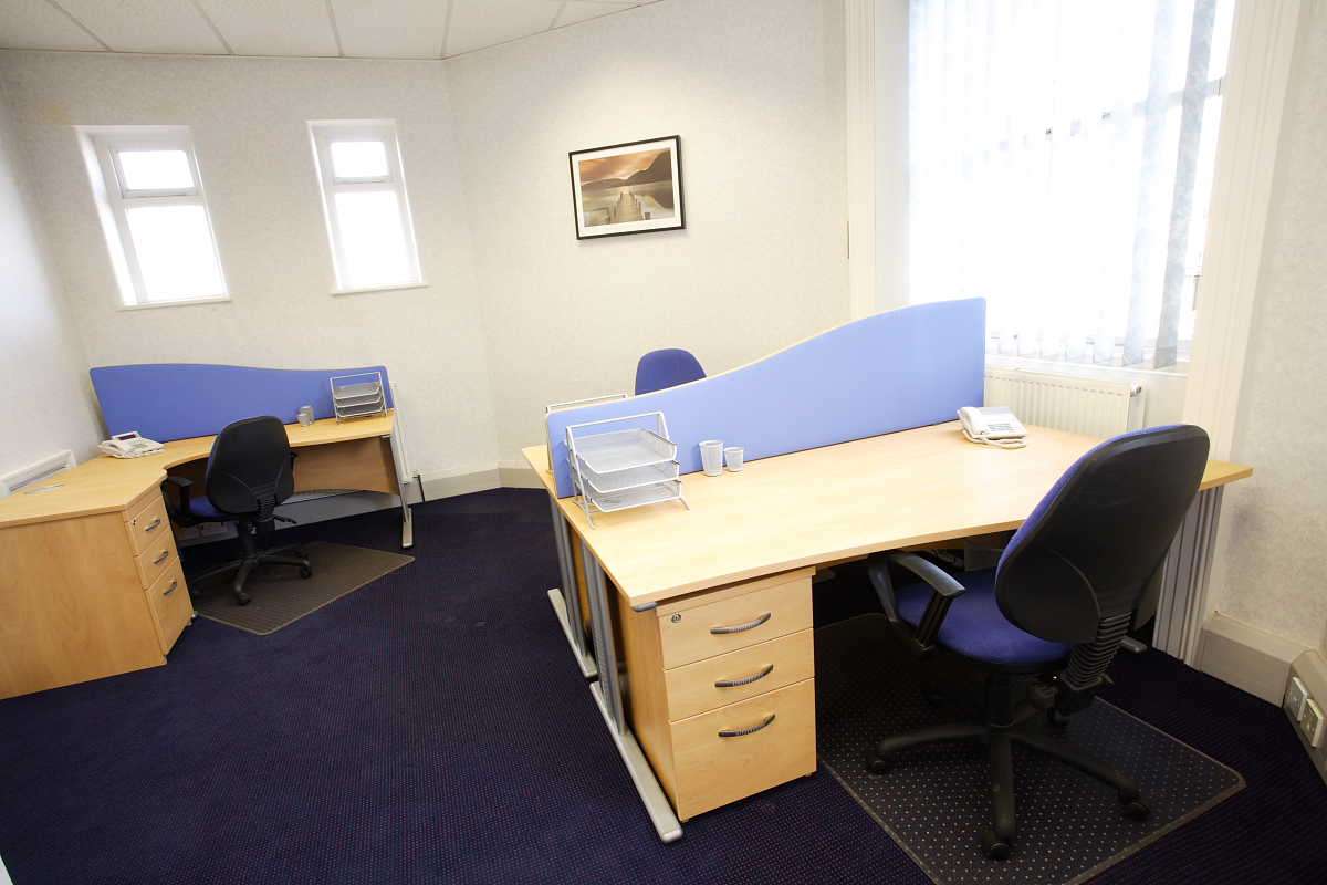Office in Pudsey - photo 2