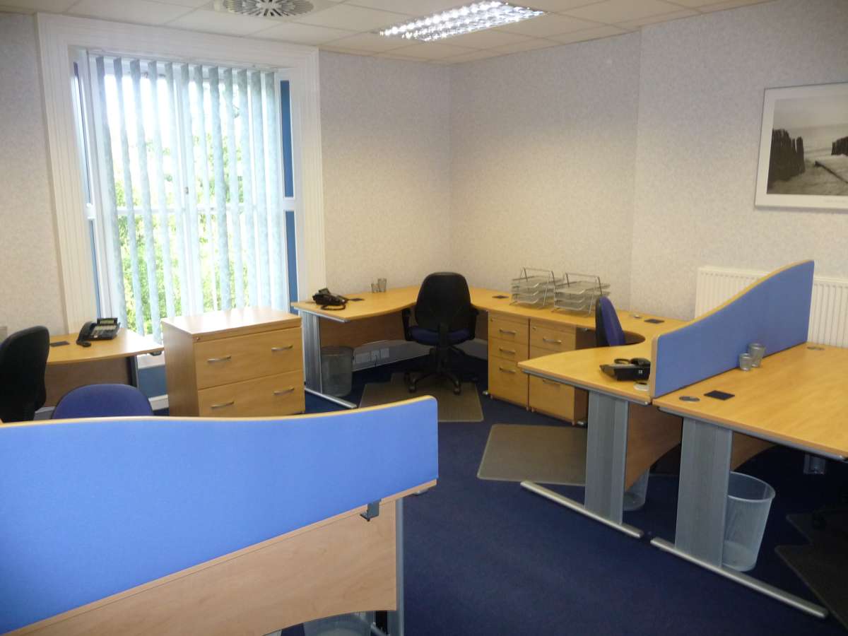 Office in Pudsey - photo 4