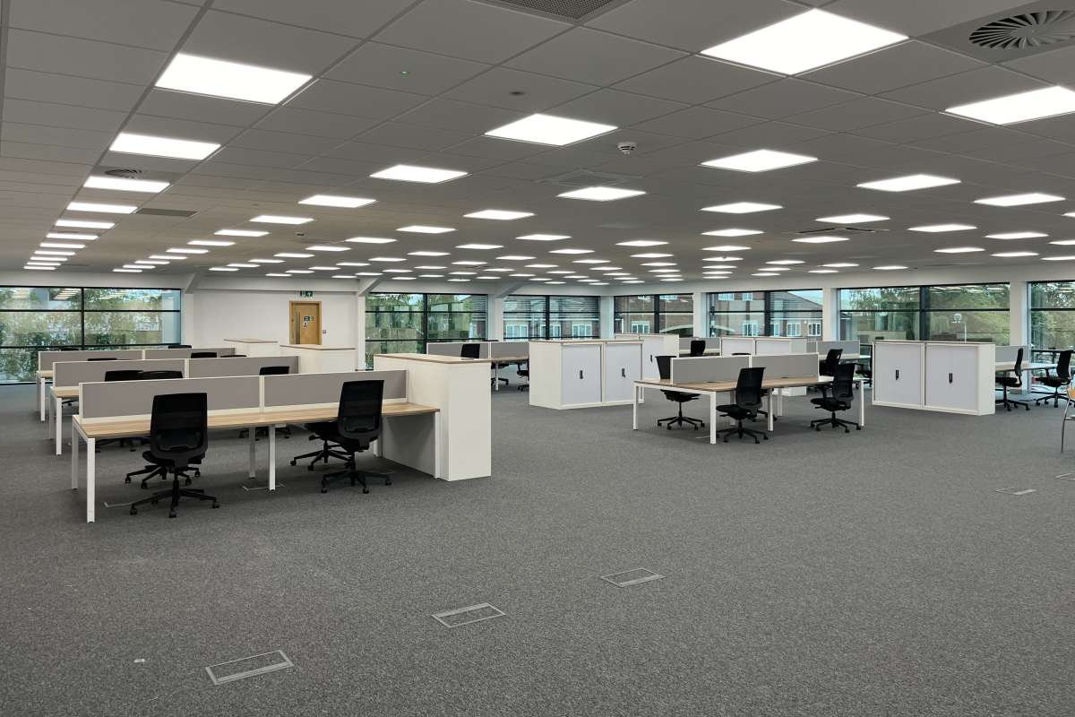 Office in Lincoln - photo 2