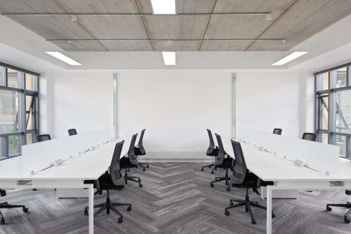Office in Milton Keynes - photo 3