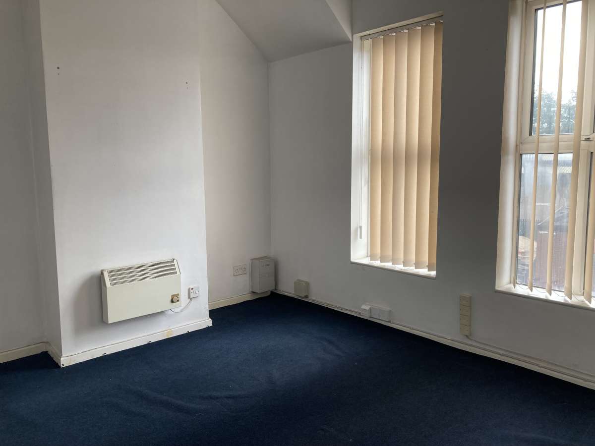 Office in Sheffield - photo 2