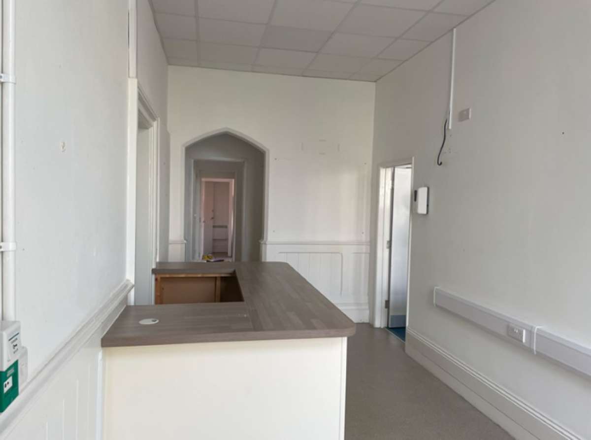 Office in Highbridge - photo 2