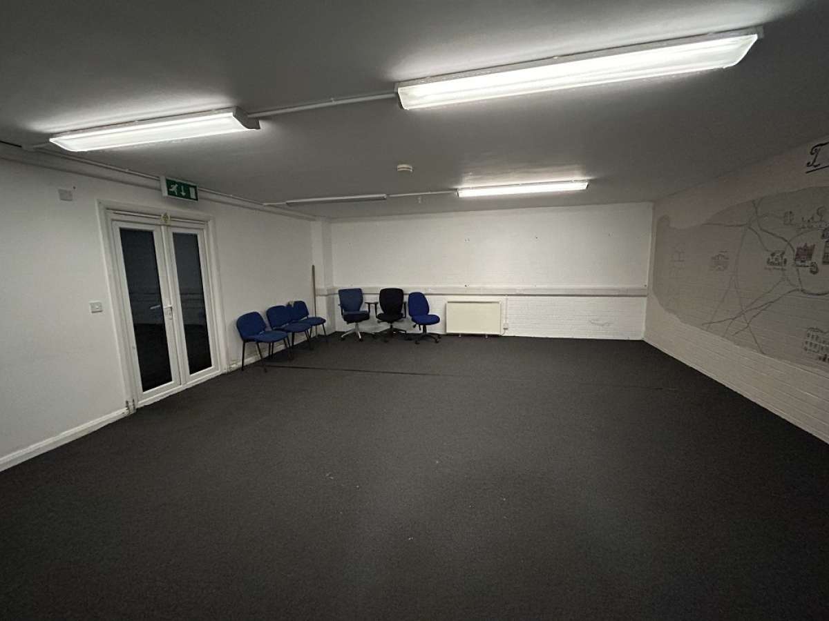 Office in Derby - photo 3