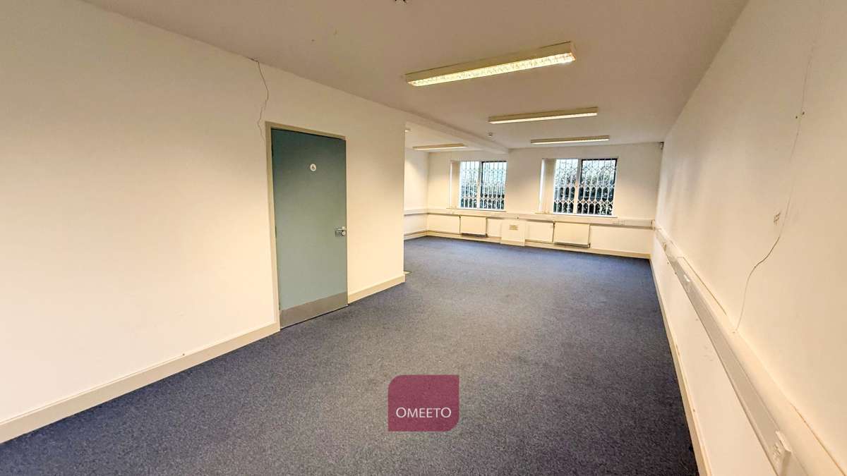 Office in Nottingham - photo 4