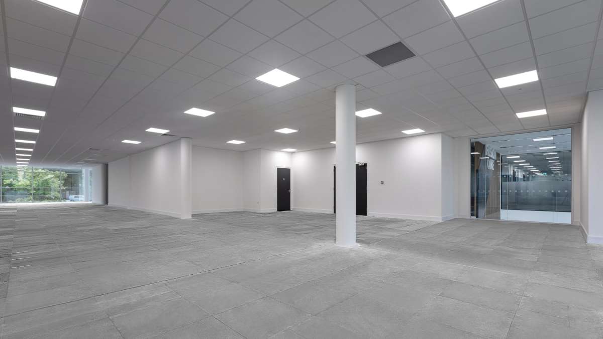 Office in Fareham - photo 2