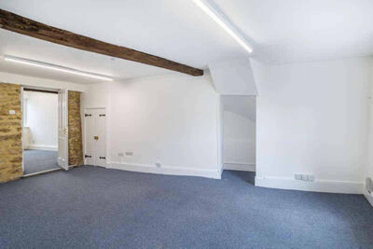 Office in Buckingham - photo 2