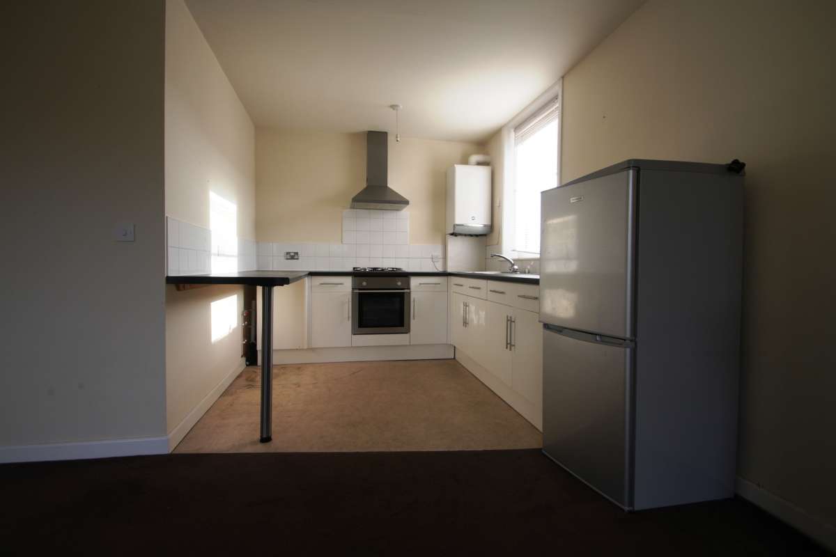 Office in Elland - photo 4