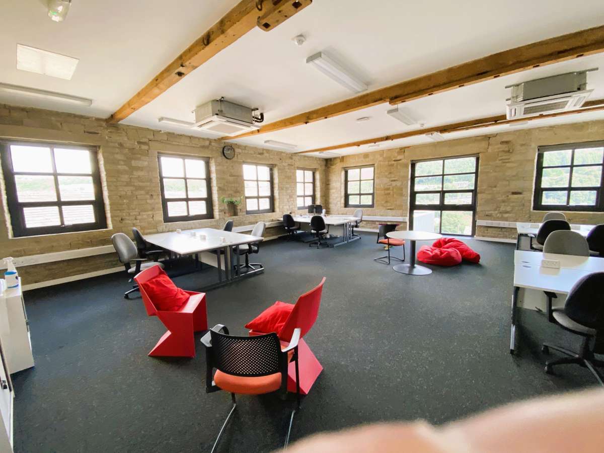 Office in Halifax - photo 3