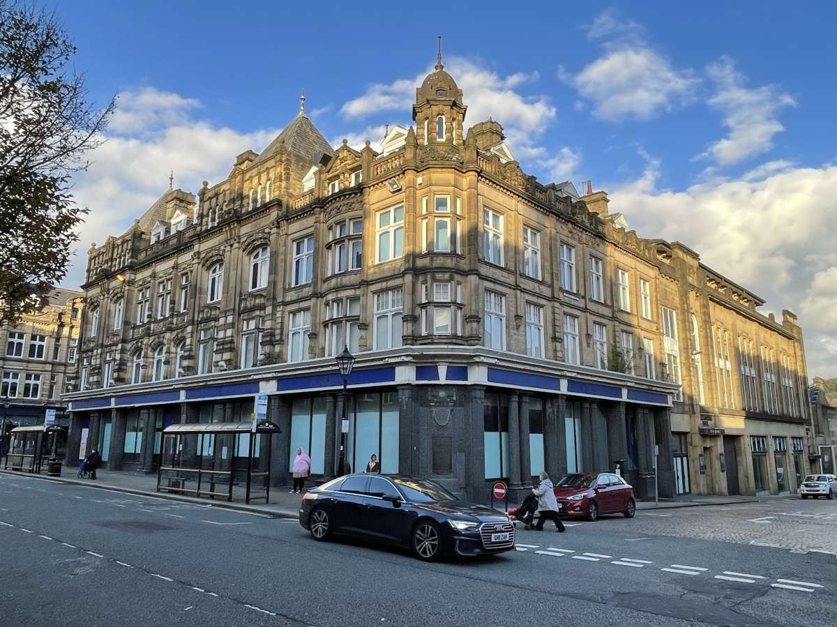 Office in Halifax - photo 3