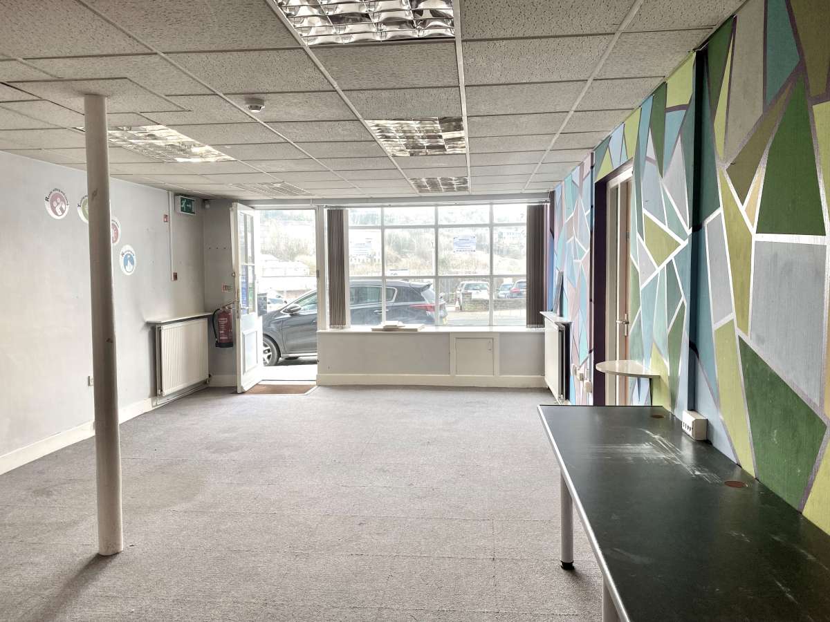 Office in Halifax - photo 3