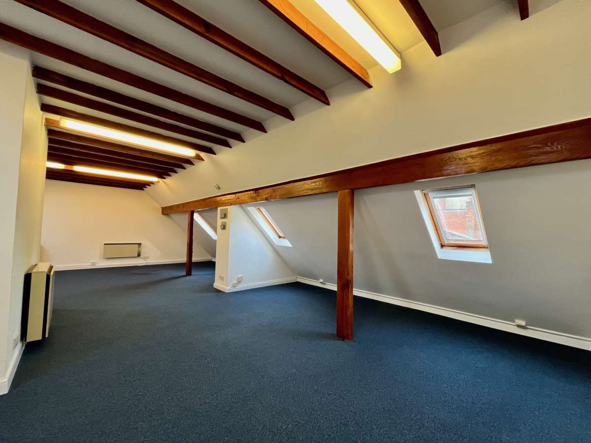 Office in Winchester - photo 3