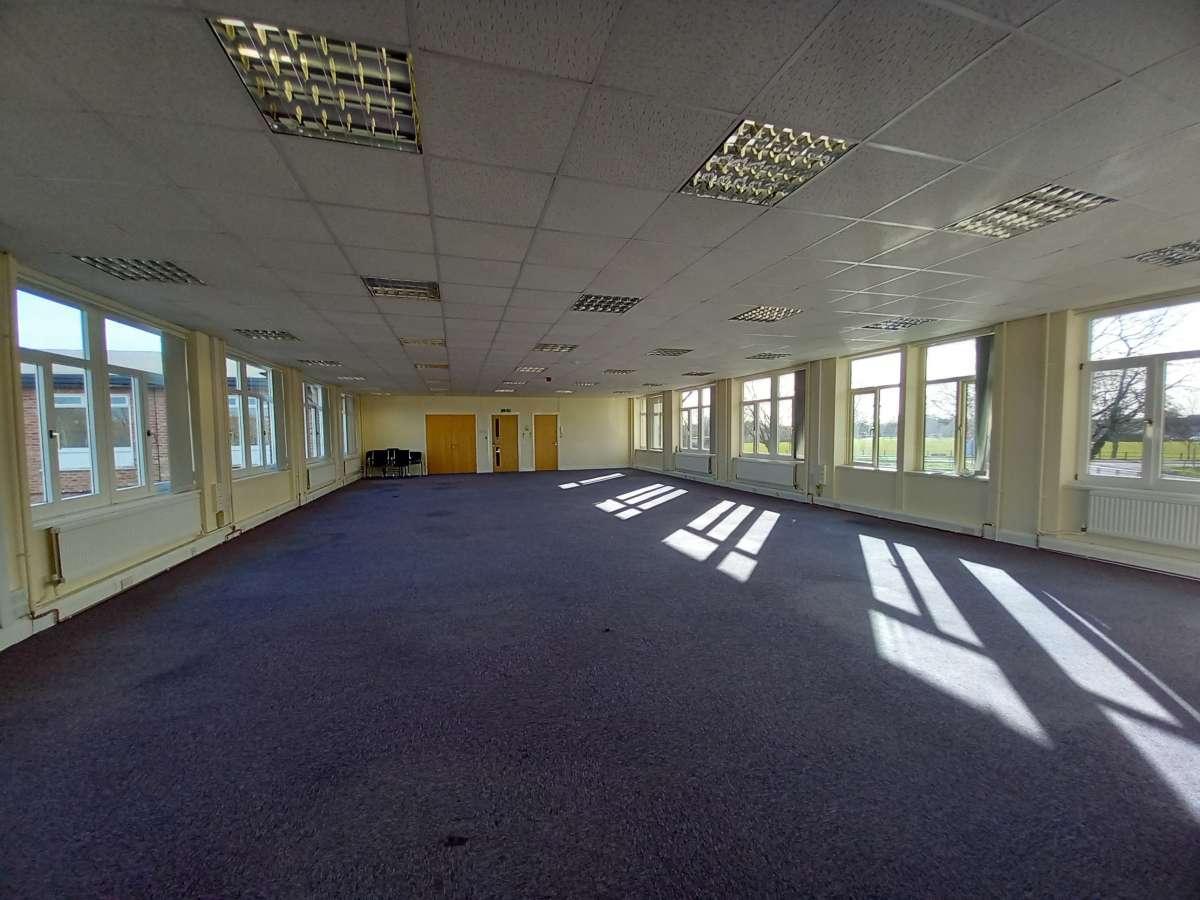 Office in Sawston - photo 3