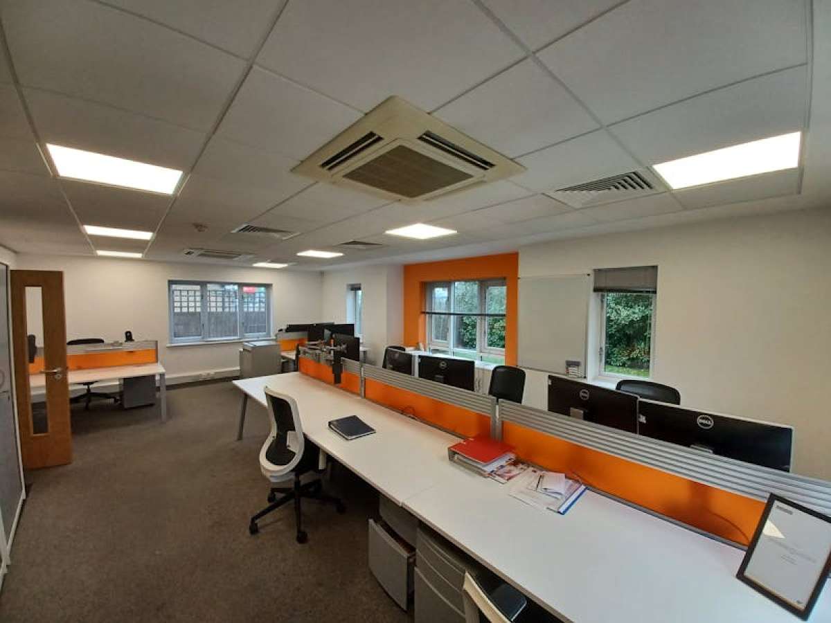 Office in Guildford - photo 3