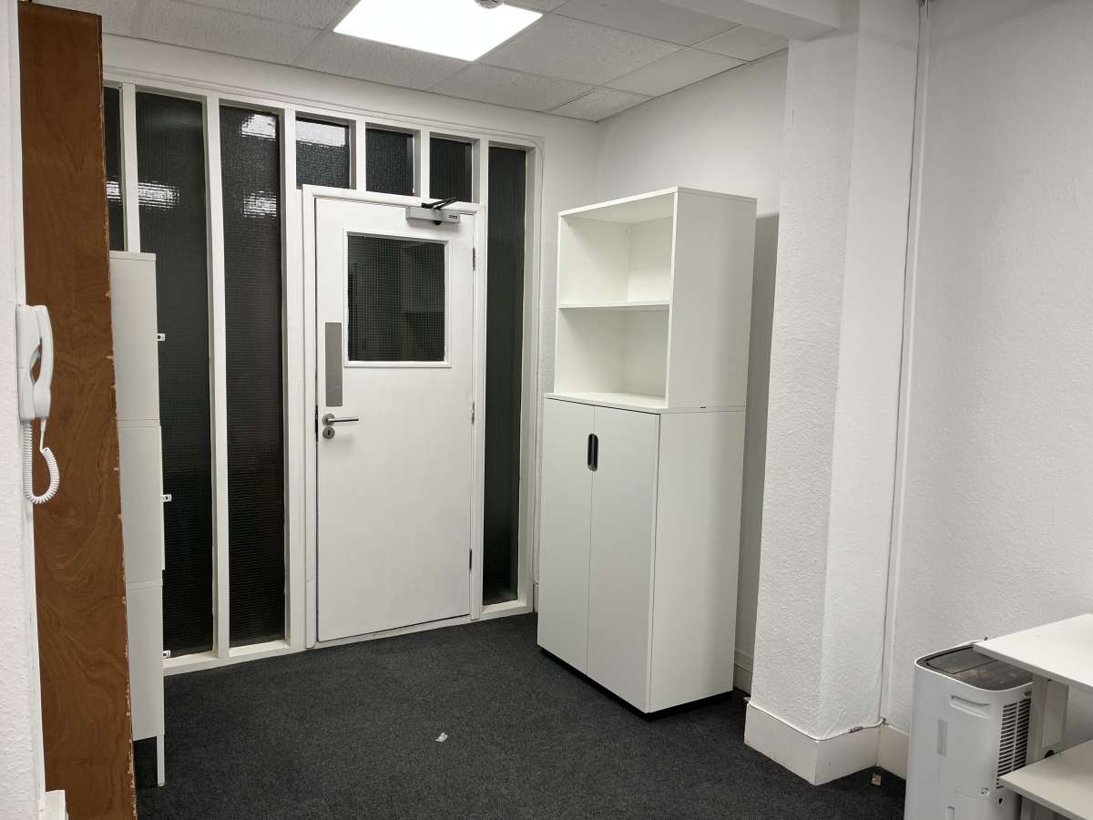 Office in Exeter - photo 2
