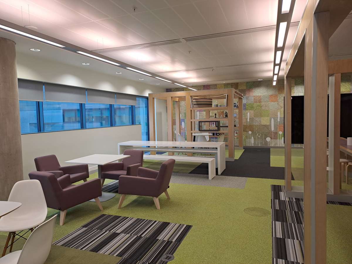 Office in Salford - photo 3