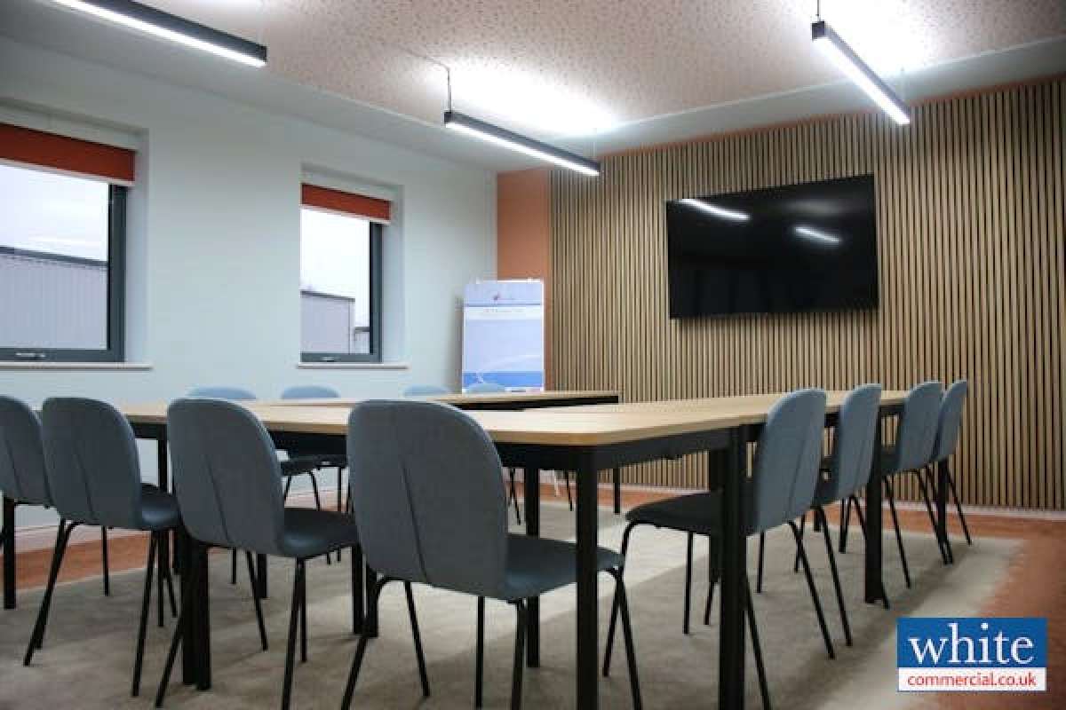 Office in Banbury - photo 2