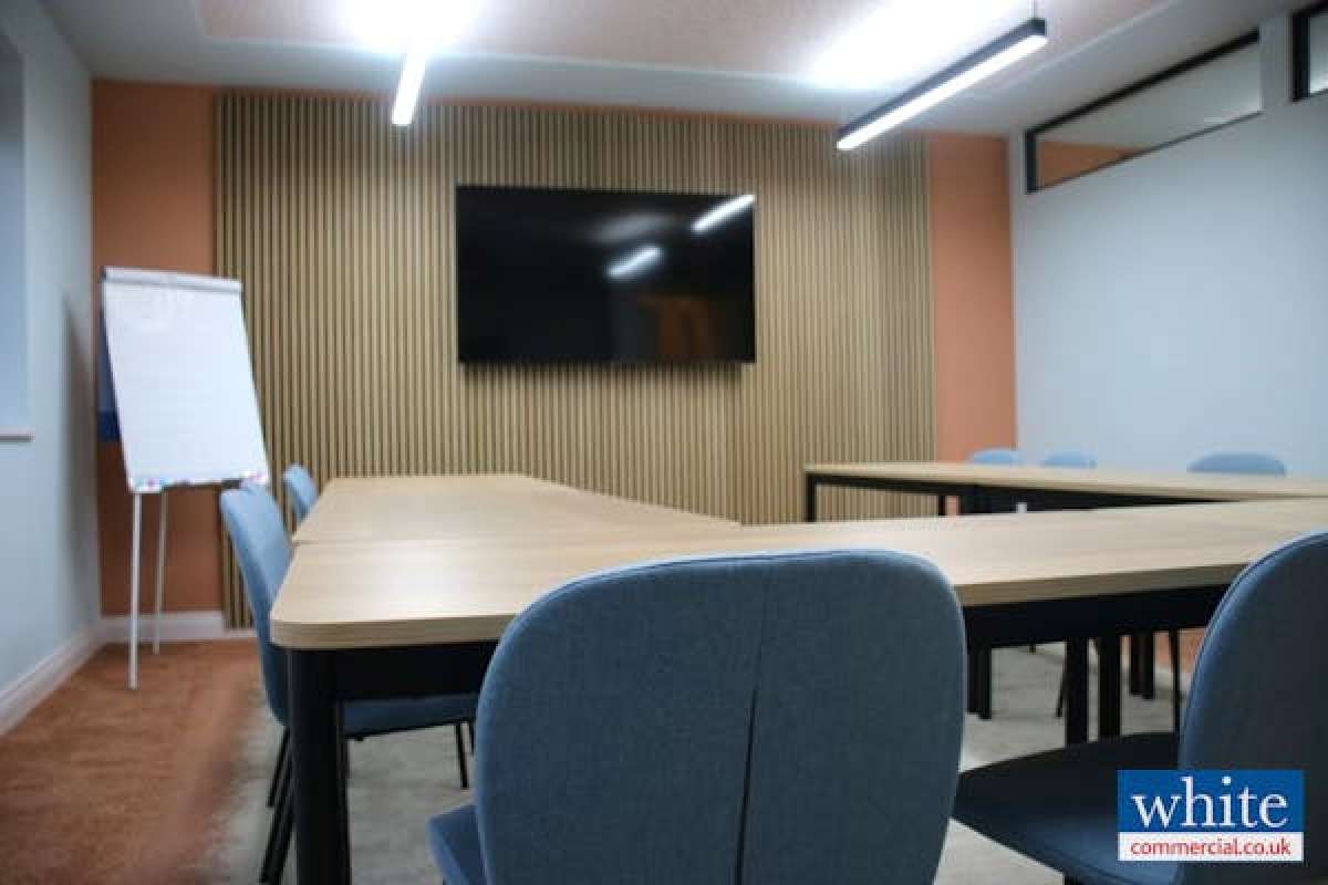 Office in Banbury - photo 3