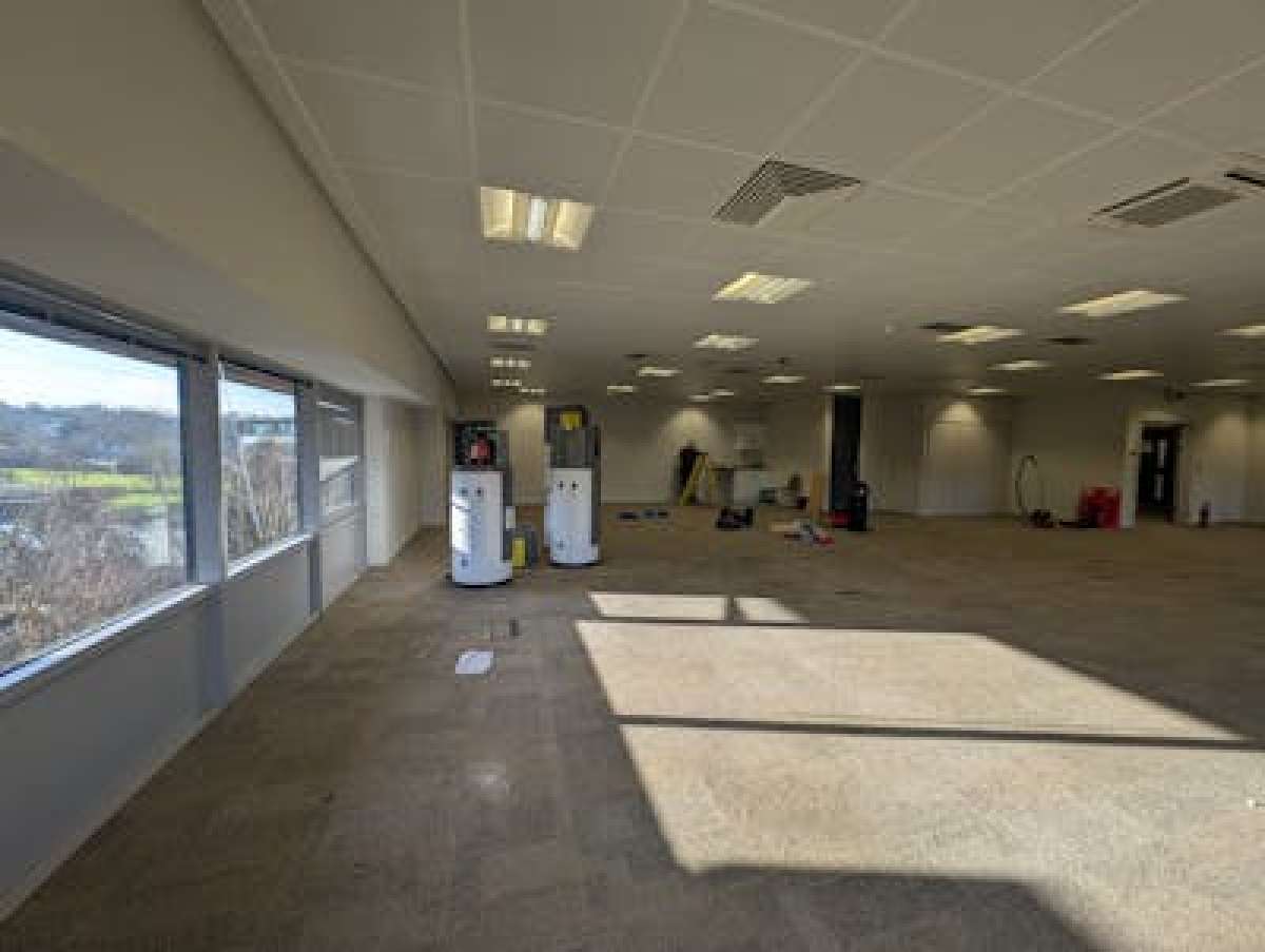 Office in Fareham - photo 2