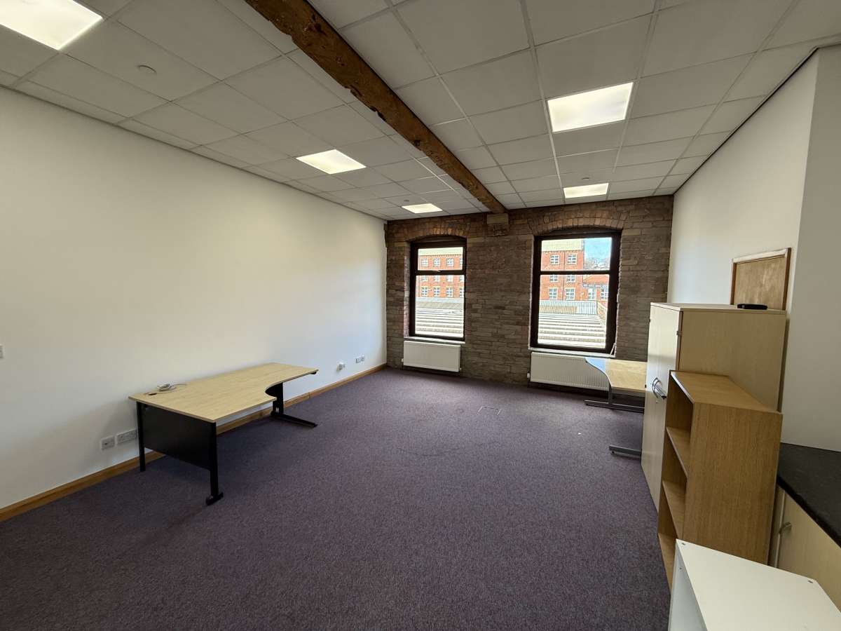 Office in Halifax - photo 4