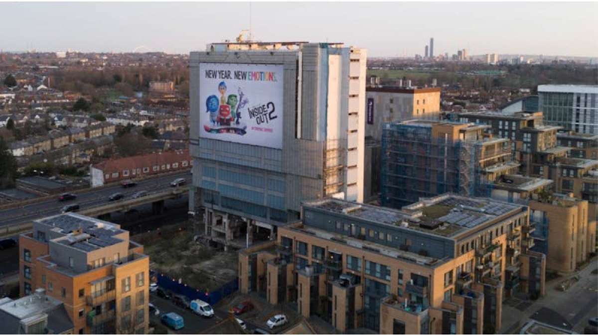 Office in Brentford - photo 2